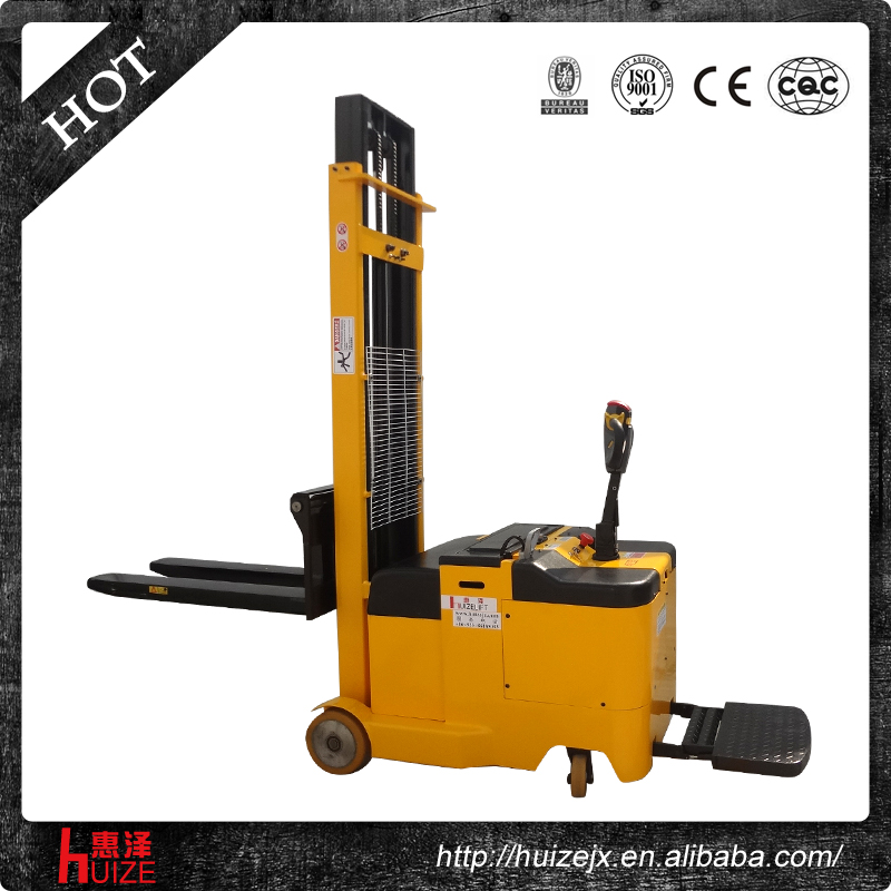 配重式堆高車(chē) 配重式堆高車(chē)